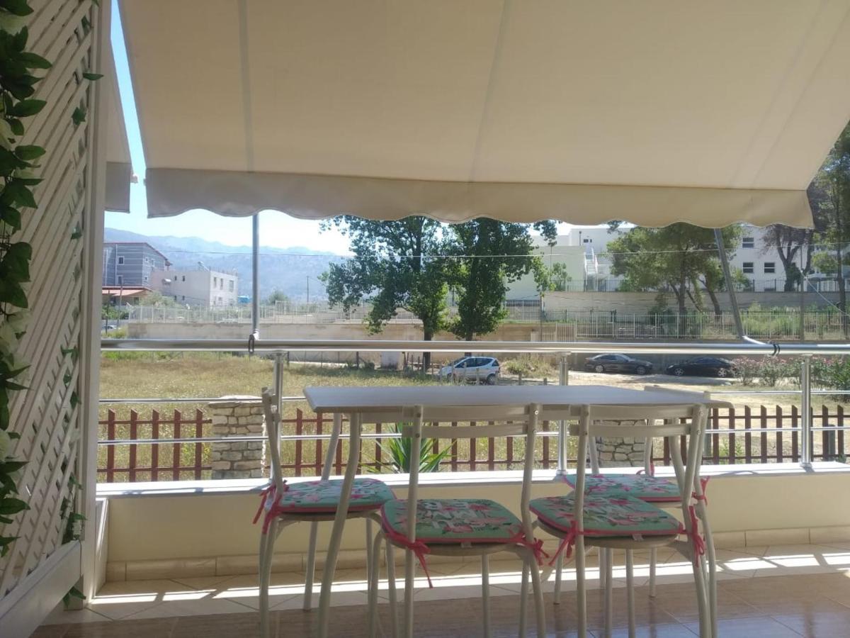 Villa Vasil Mertiri Himarë Exterior foto